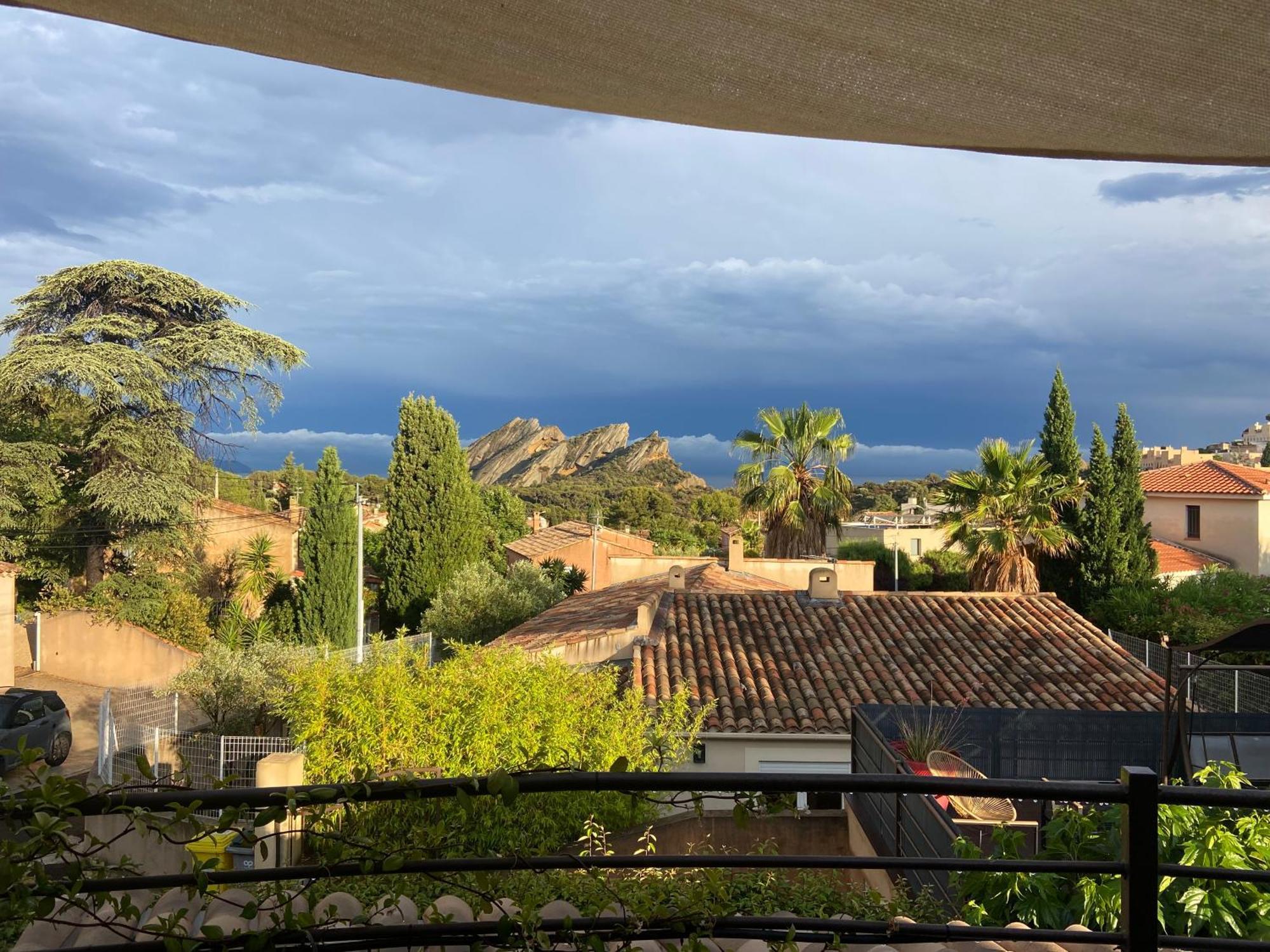 Sublime Logement Avec Vue Mer Et Jacuzzi La Ciotat Exterior foto